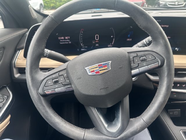 Used 2024 Cadillac XT4 Premium Luxury FWD image 14