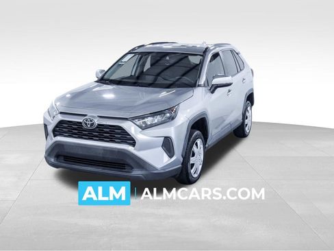 Used 2020 Toyota RAV4 LE FWD image 1