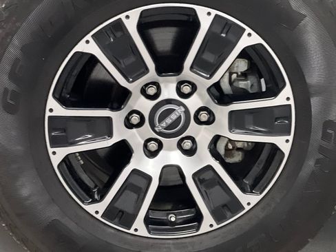 Used 2024 Nissan Titan SV w/ SV Convenience Package AWD/4WD image 70