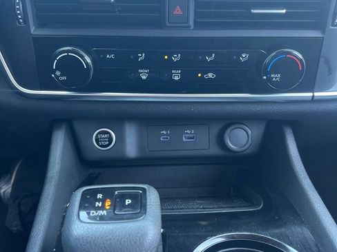 Used 2022 Nissan Rogue S AWD/4WD image 28