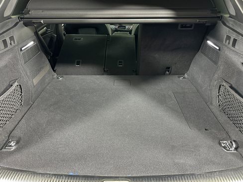 Used 2025 Audi Q5 e Premium Plus w/ Premium Plus Package image 14