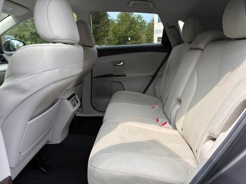 Used 2011 Toyota Venza AWD image 23