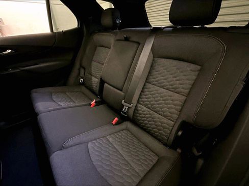 Used 2019 Chevrolet Equinox LT image 25