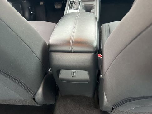 Certified 2024 Nissan Sentra SV w/ All-Weather Package image 19