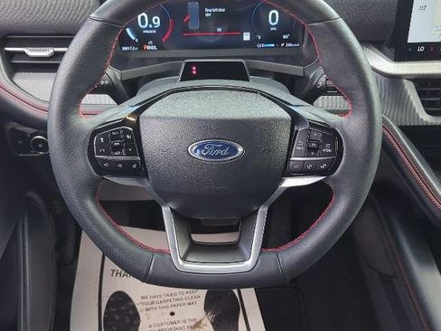 Used 2025 Ford Explorer ST-Line image 17