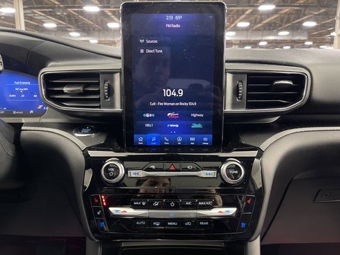 Used 2021 Ford Explorer ST w/ Equipment Group 401A image 25