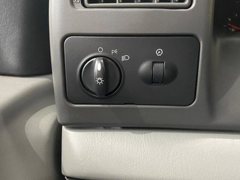 Used 2003 Ford F450 4x4 Regular Cab Super Duty image 21