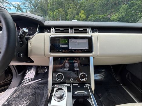 Used 2020 Land Rover Range Rover HSE AWD/4WD image 11