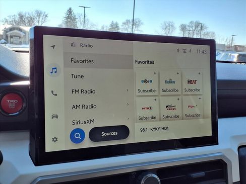 Used 2024 Toyota Tacoma TRD Off-Road image 7