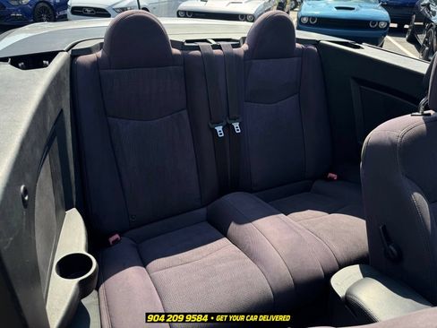 Used 2012 Chrysler 200 Touring FWD image 31
