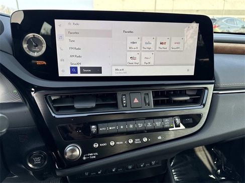 Certified 2025 Lexus ES 350 Luxury image 25