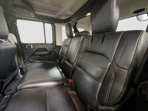 Used 2021 Jeep Wrangler Unlimited Sahara w/ Cold Weather Group AWD/4WD image 27
