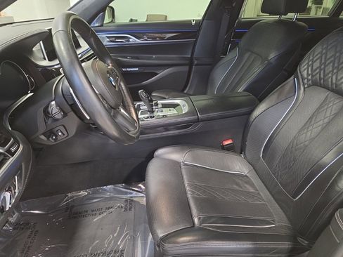 Used 2017 BMW 750i xDrive image 12