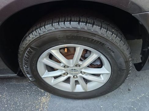 Used 2020 Dodge Grand Caravan SXT image 8