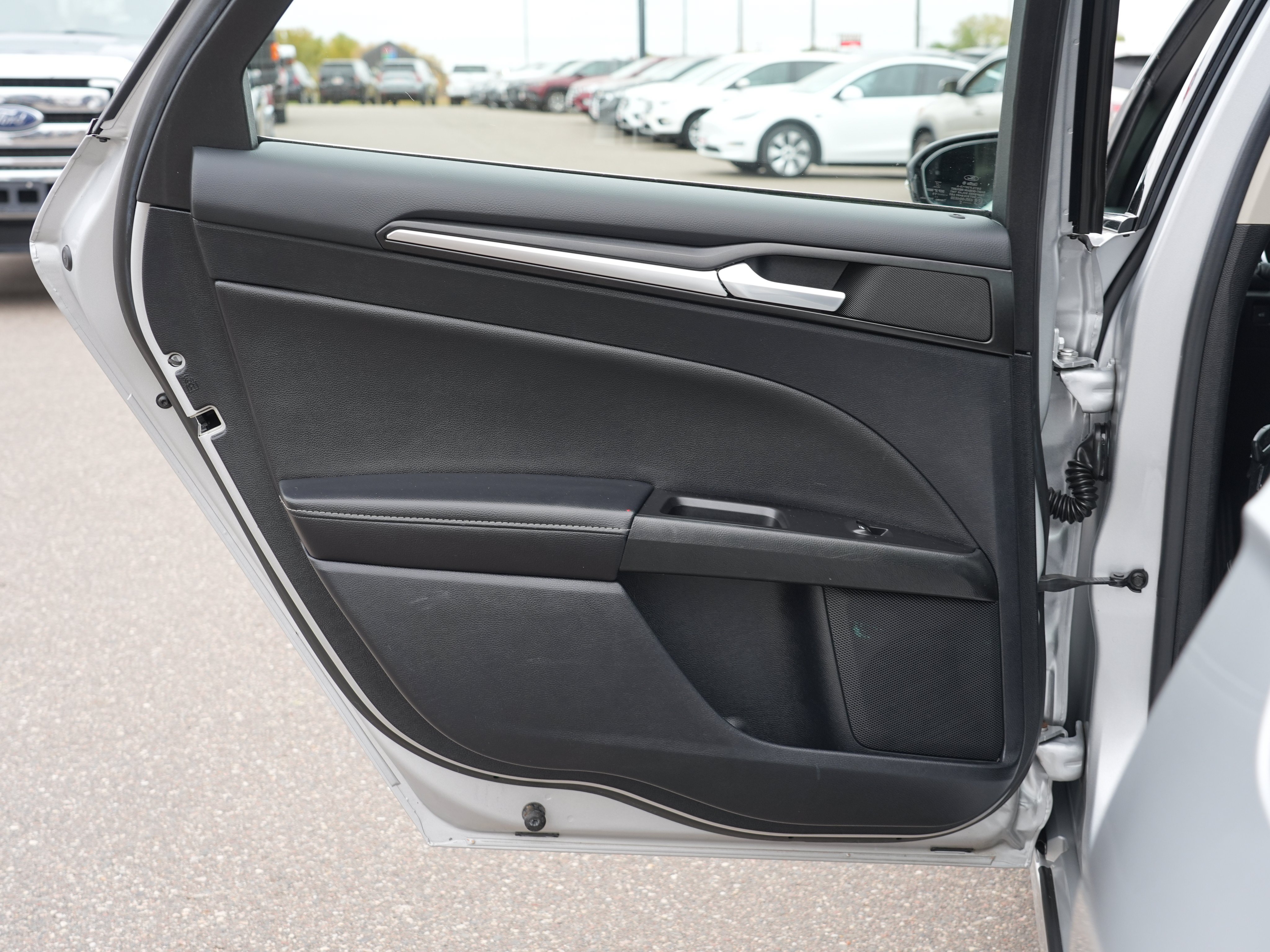 Used 2019 Ford Fusion Titanium FWD image 20