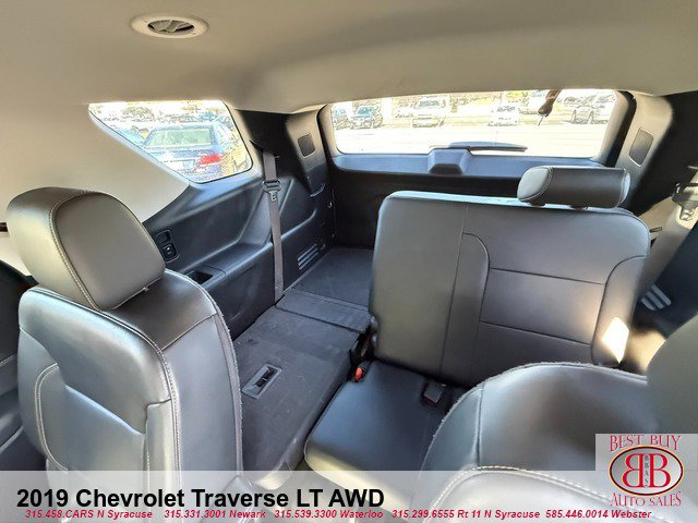 Used 2019 Chevrolet Traverse LT w/ LPO, Blackout Package AWD/4WD image 12