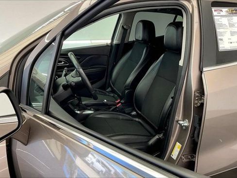Used 2014 Buick Encore Convenience FWD image 16
