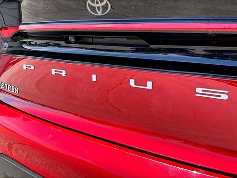 Used 2024 Toyota Prius LE FWD image 42