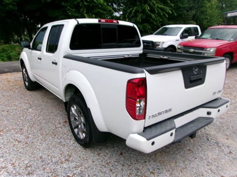 Used 2021 Nissan Frontier SV AWD/4WD image 22
