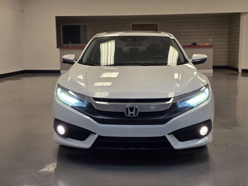 Used 2016 Honda Civic Touring image 3