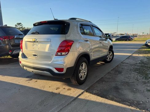 Used 2019 Chevrolet Trax LT FWD image 6