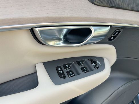 New 2026 Volvo XC90 T8 Plus w/ Protection Package Premier image 13