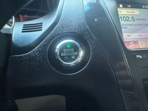 Used 2018 Ford Explorer XLT w/ Equipment Group 202A FWD image 14