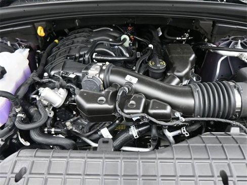 New 2025 Jeep Grand Cherokee L Laredo image 33