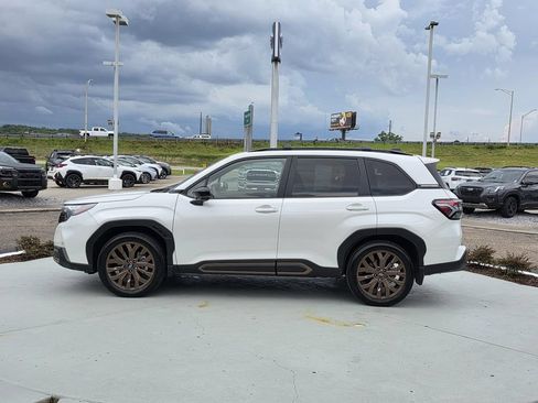 Used 2025 Subaru Forester Sport w/ Popular Package #2 AWD/4WD image 6