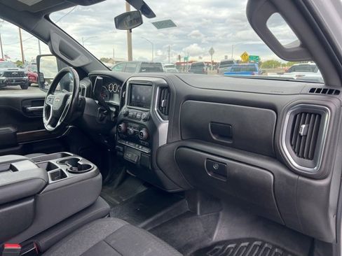 Used 2022 Chevrolet Silverado 2500 LT w/ Convenience Package image 23