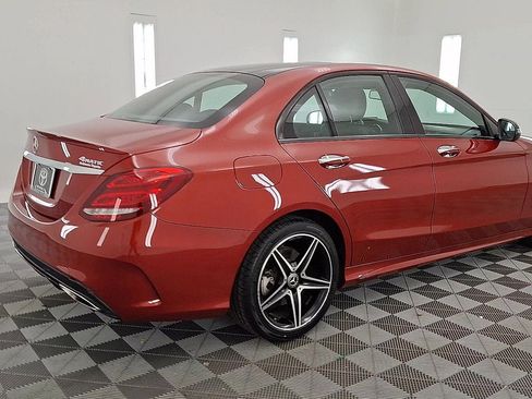 Used 2018 Mercedes-Benz C 300 4MATIC Sedan image 4