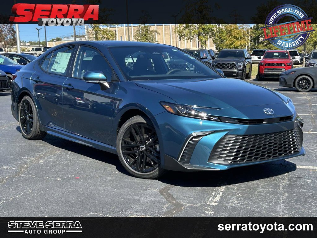 New 2026 Toyota Camry Hybrid FWD image 1