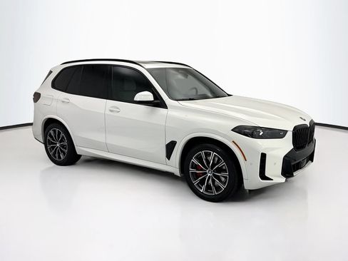 Used 2025 BMW X5 xDrive50e w/ M Sport Package AWD/4WD image 3