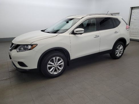 Used 2016 Nissan Rogue SV w/ SV Premium Package AWD/4WD image 2