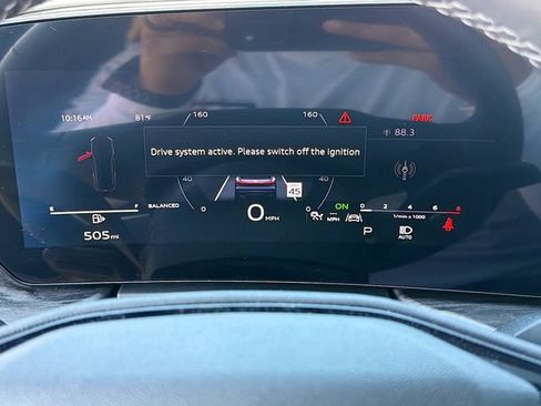 Used 2025 Audi Q5 Premium w/ Convenience Package AWD/4WD image 38