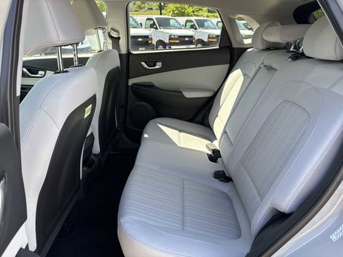 Used 2023 Hyundai Kona SEL w/ Convenience Package AWD/4WD image 25