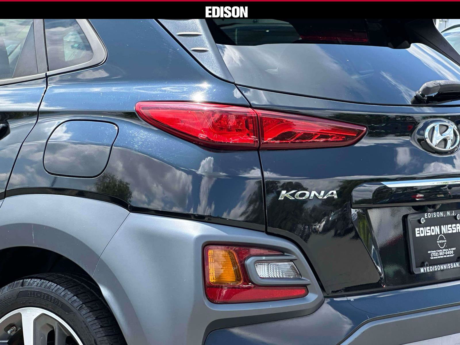 Used 2019 Hyundai Kona Limited w/ Cargo Package AWD/4WD image 8