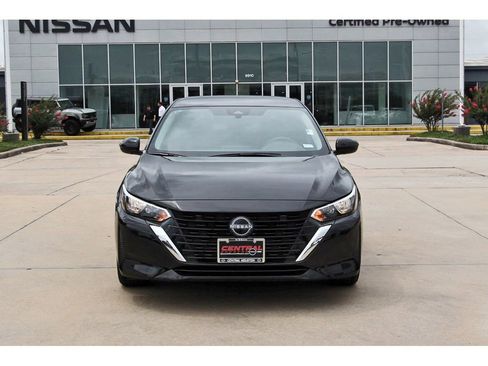 Used 2025 Nissan Sentra S FWD image 8