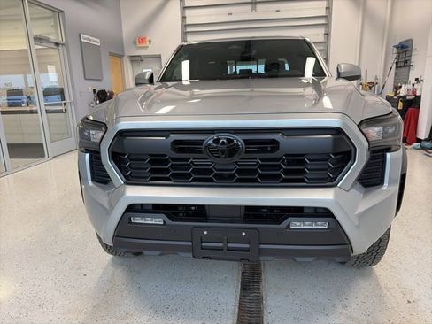 New 2026 Toyota Tacoma TRD Off-Road AWD/4WD image 5