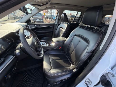 Used 2023 Jeep Grand Cherokee 4WD 4xe image 22