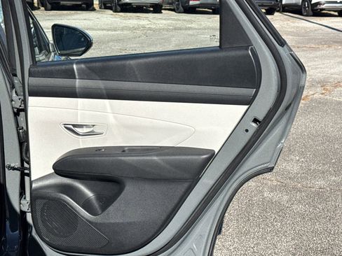 New 2026 Hyundai Tucson SE image 16