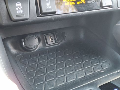 Used 2020 Toyota RAV4 XSE image 24