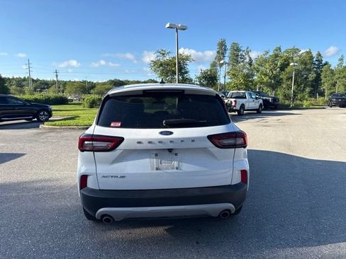 Certified 2025 Ford Escape Active FWD image 5