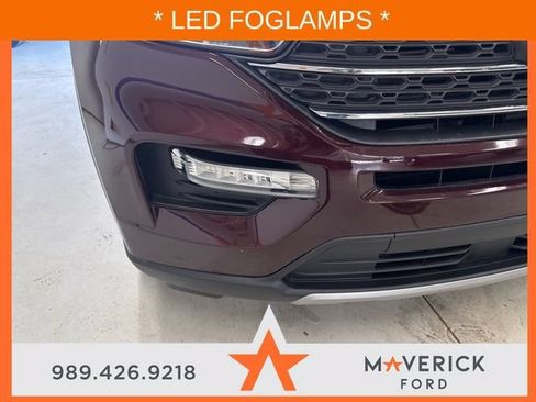 Used 2022 Ford Explorer XLT w/ Equipment Group 202A AWD/4WD image 36