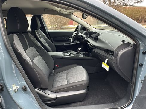 New 2026 Nissan Sentra SV w/ SV Convenience Package FWD image 8
