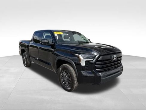 Used 2023 Toyota Tundra SR5 w/ SR5 Convenience Package image 3