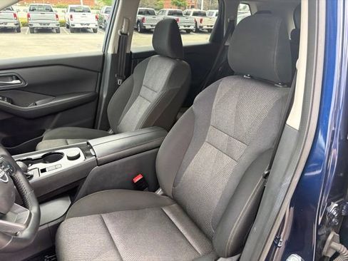 Used 2025 Nissan Rogue SV AWD/4WD image 21