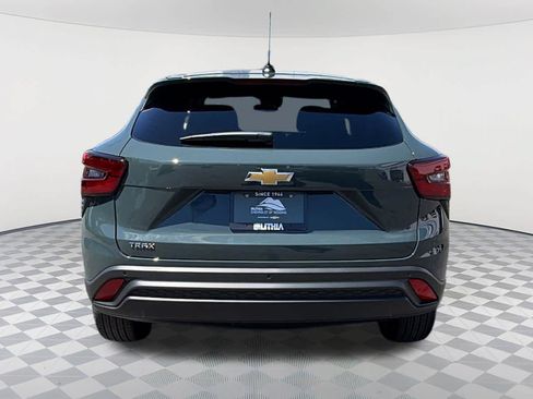 New 2026 Chevrolet Trax LS w/ LS Convenience Package FWD image 6