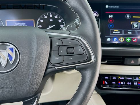 Used 2023 Buick Envision Preferred image 17