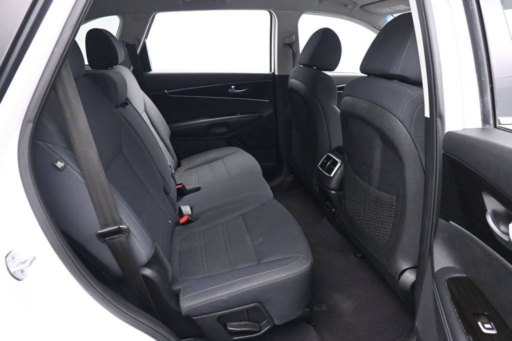 Used 2019 Kia Sorento AWD w/ Option Group 020 image 17